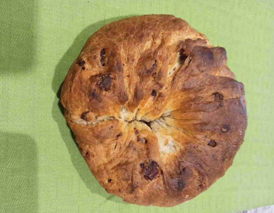 Casatiello Napoletano